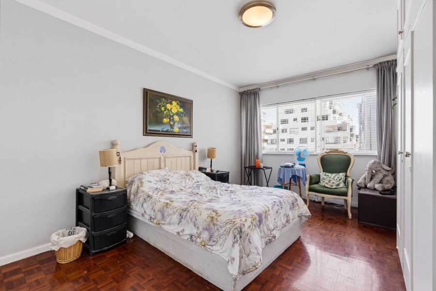 2 Bedroom Property for Sale in Sea Point Western Cape